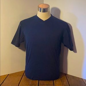 DKNY V Neck Tee in solid Navy Blue Size L